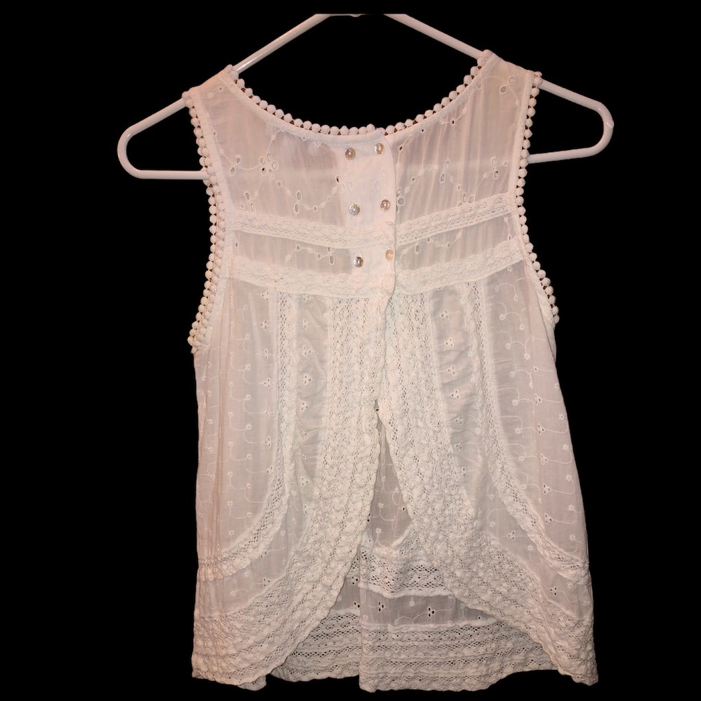 Open Back Lace Tank - Picture 2 of 3